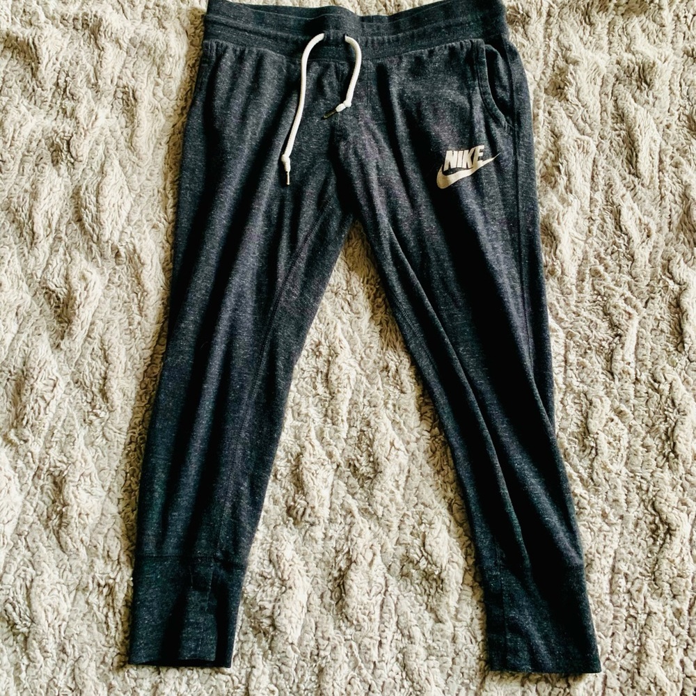 Dark gray Nike sweatpants